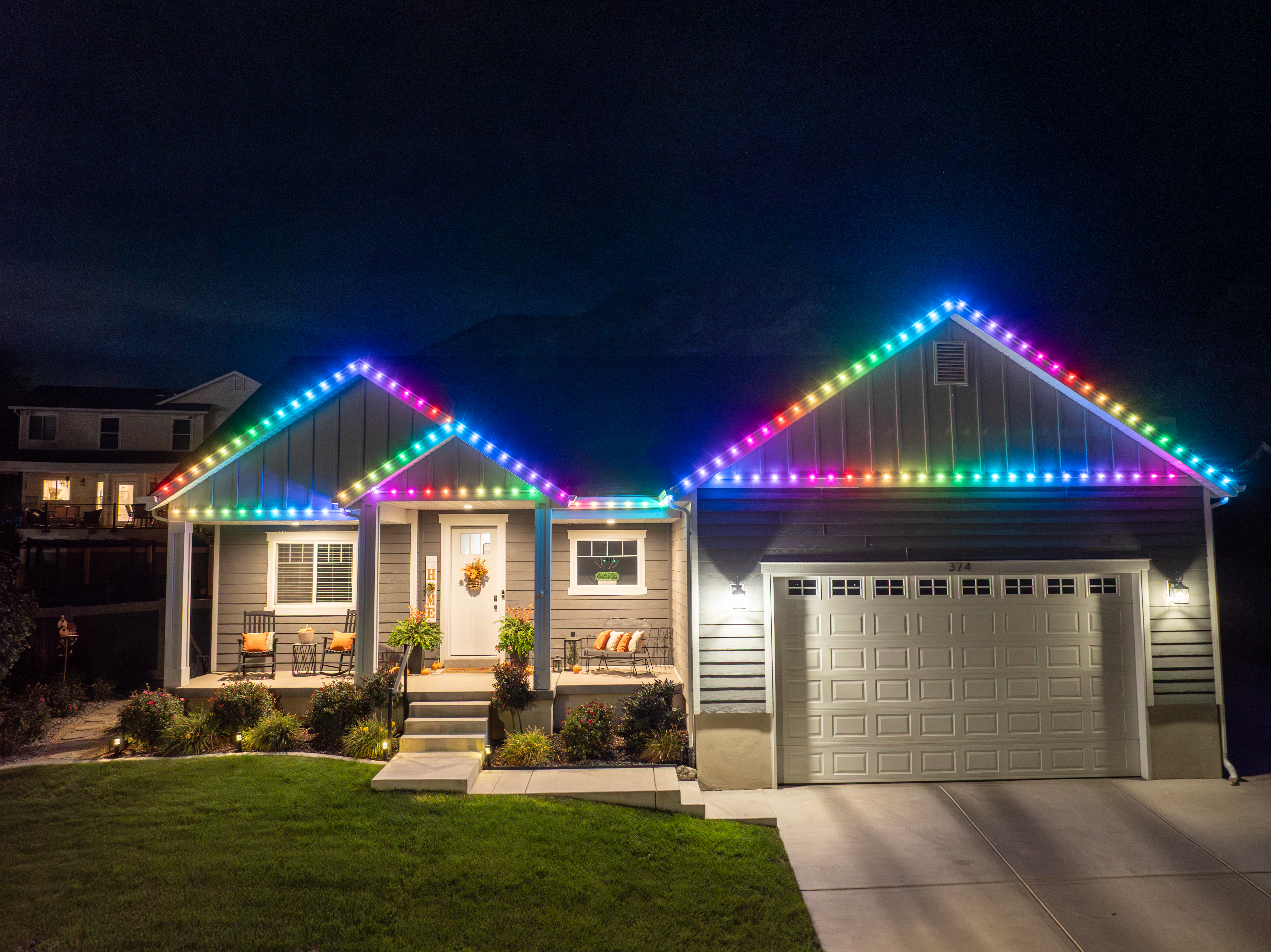 EverLights permanent lighting system on modern home